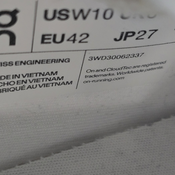 On Cloudpulse (Womens) 10 - Picture 4 of 4